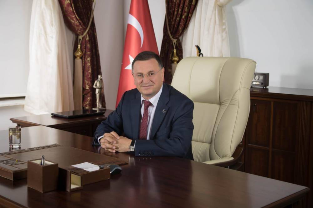 QpTeGm9QgEBi6Vjq0h01.jpg
