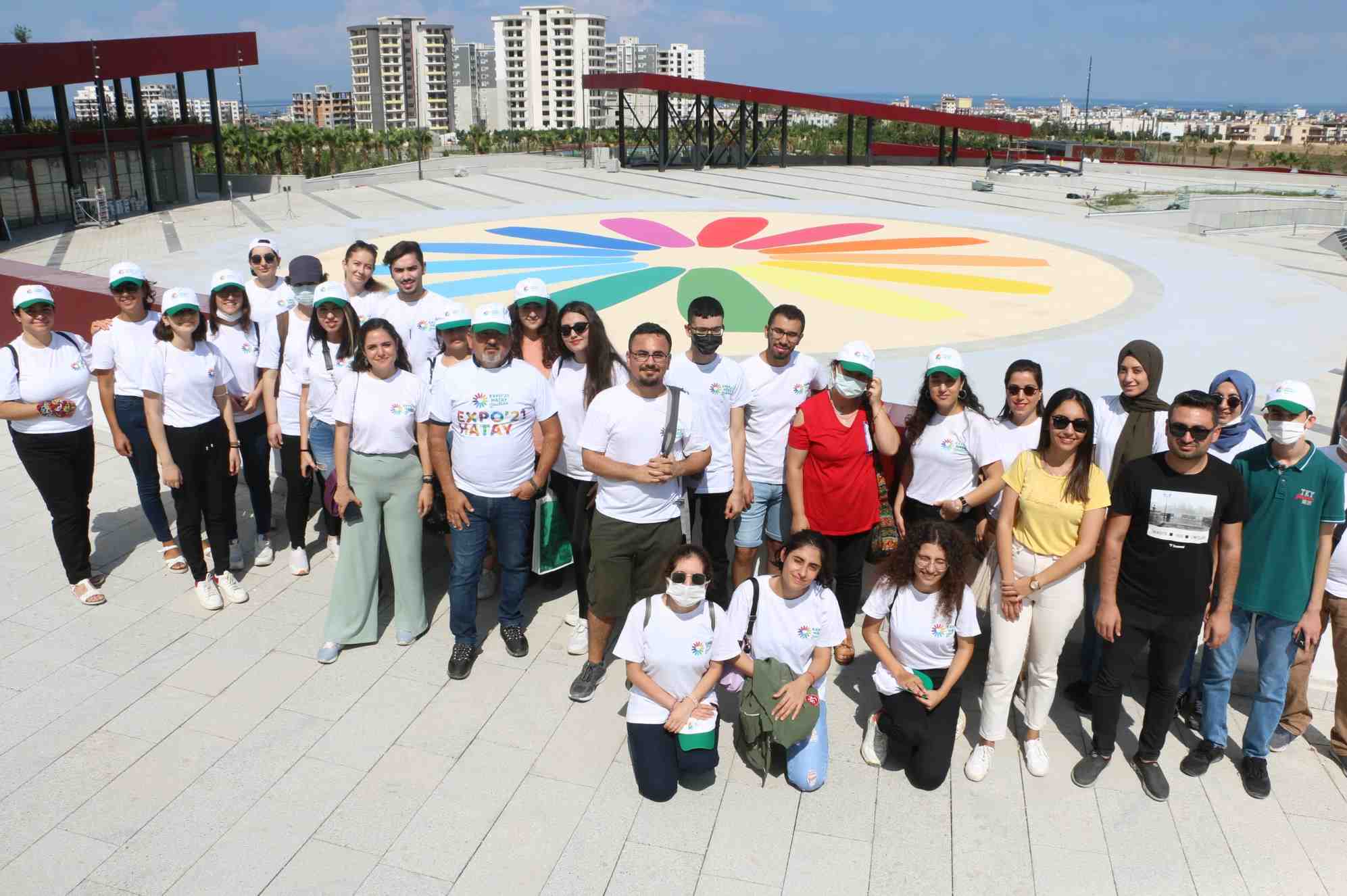 crop_17e9f3dd-290a-491b-a833-c6026d5fbef7.jpg
