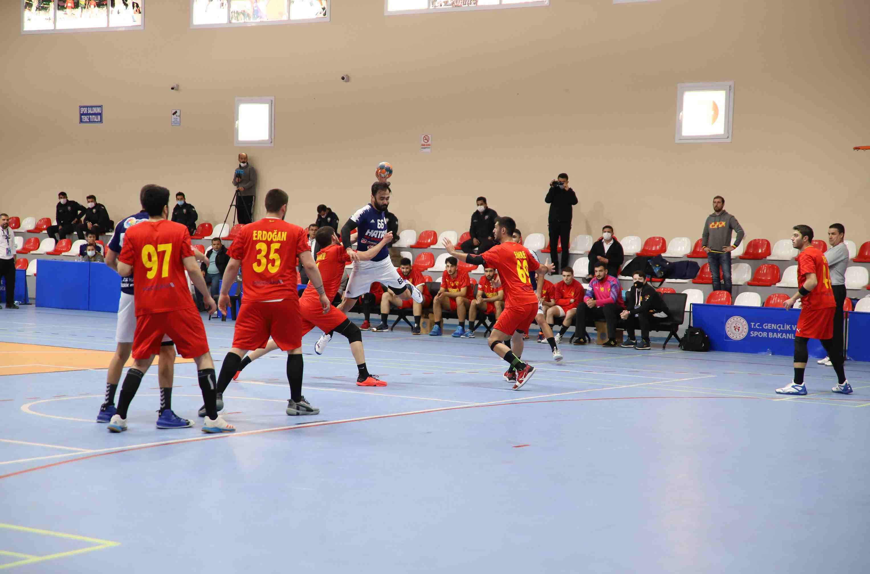 crop_29c3e5db-ef5e-4db2-abca-ff35c50dff70.jpg