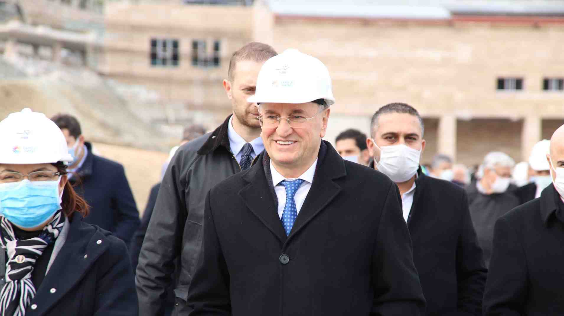 crop_2c3f3fb3-e067-4aec-8c11-b619623b60cf.jpg