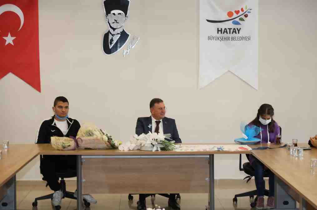 crop_2d729aea-9c28-4399-9ca7-1031c0677910.jpg