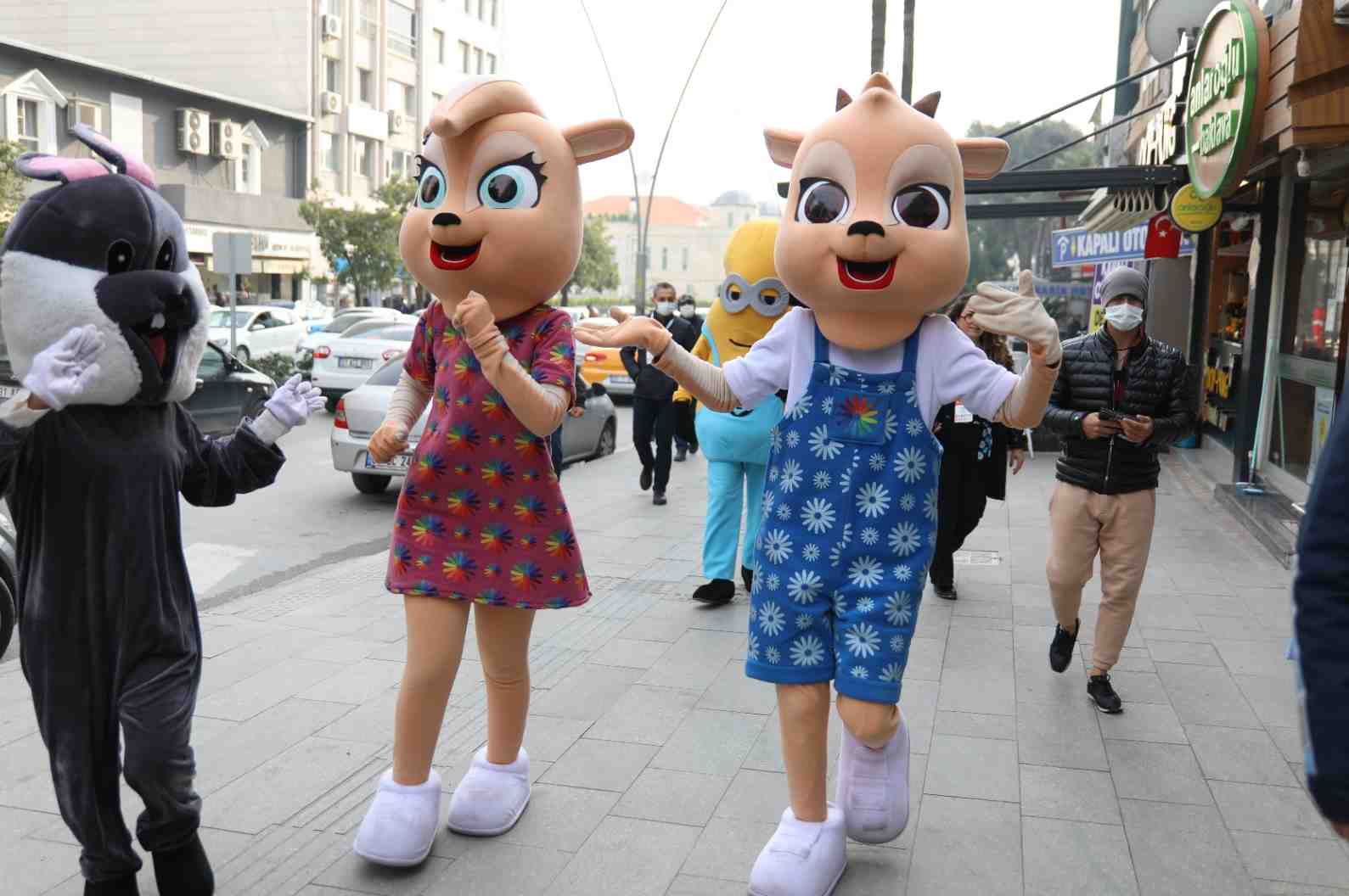 crop_5861586b-4ce6-4896-af57-870d18a98d45.jpg