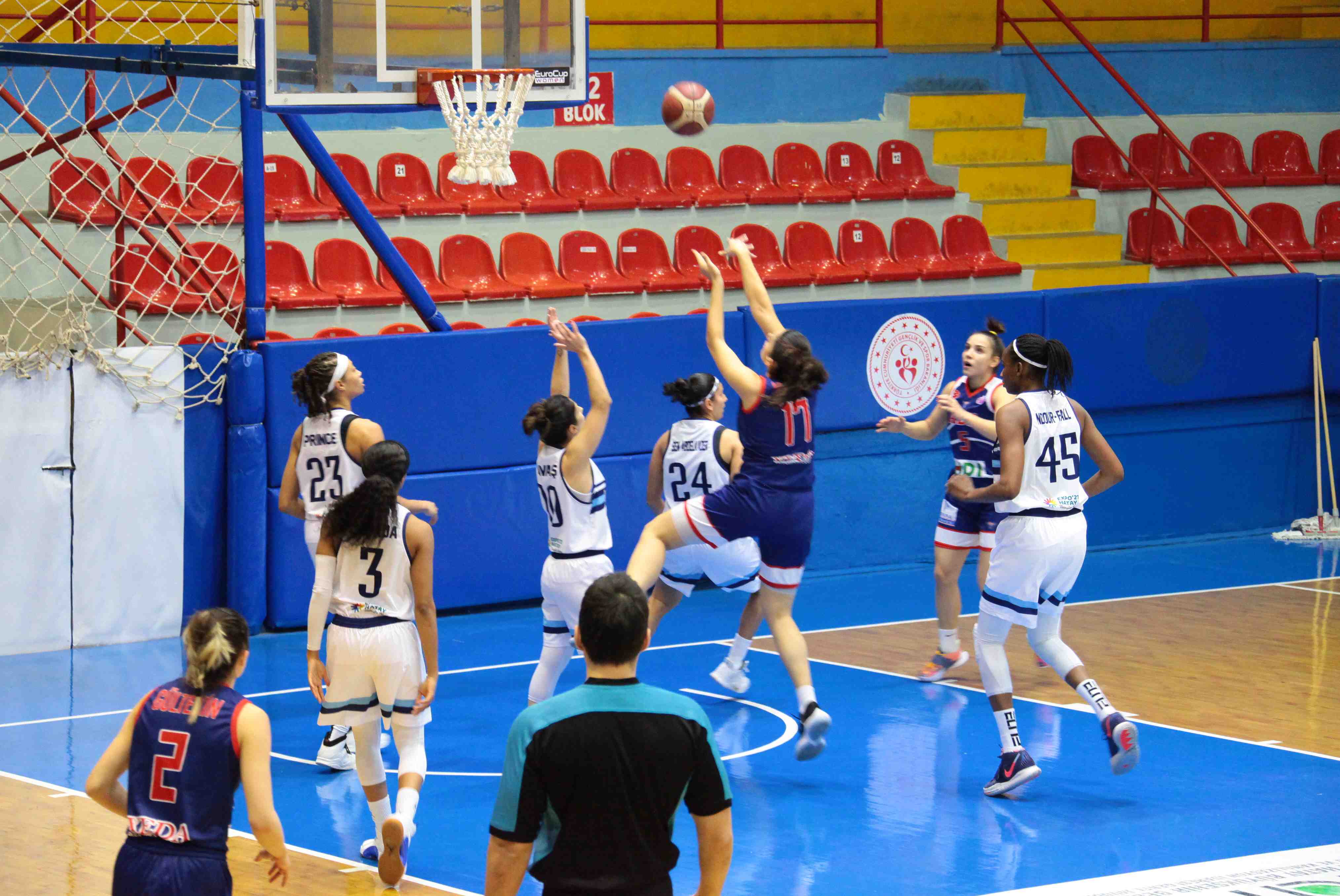 crop_5ef023be-dd25-4978-afc6-6c4570fe22ed.jpg