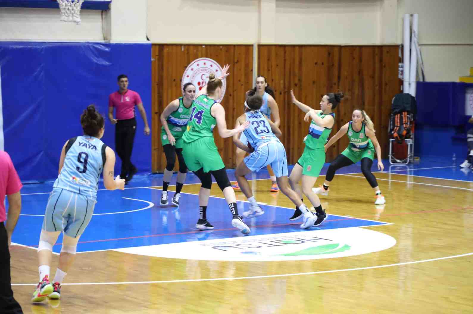 crop_7b49a0f1-dce7-4fd6-bed8-a05c6aa36035.jpg