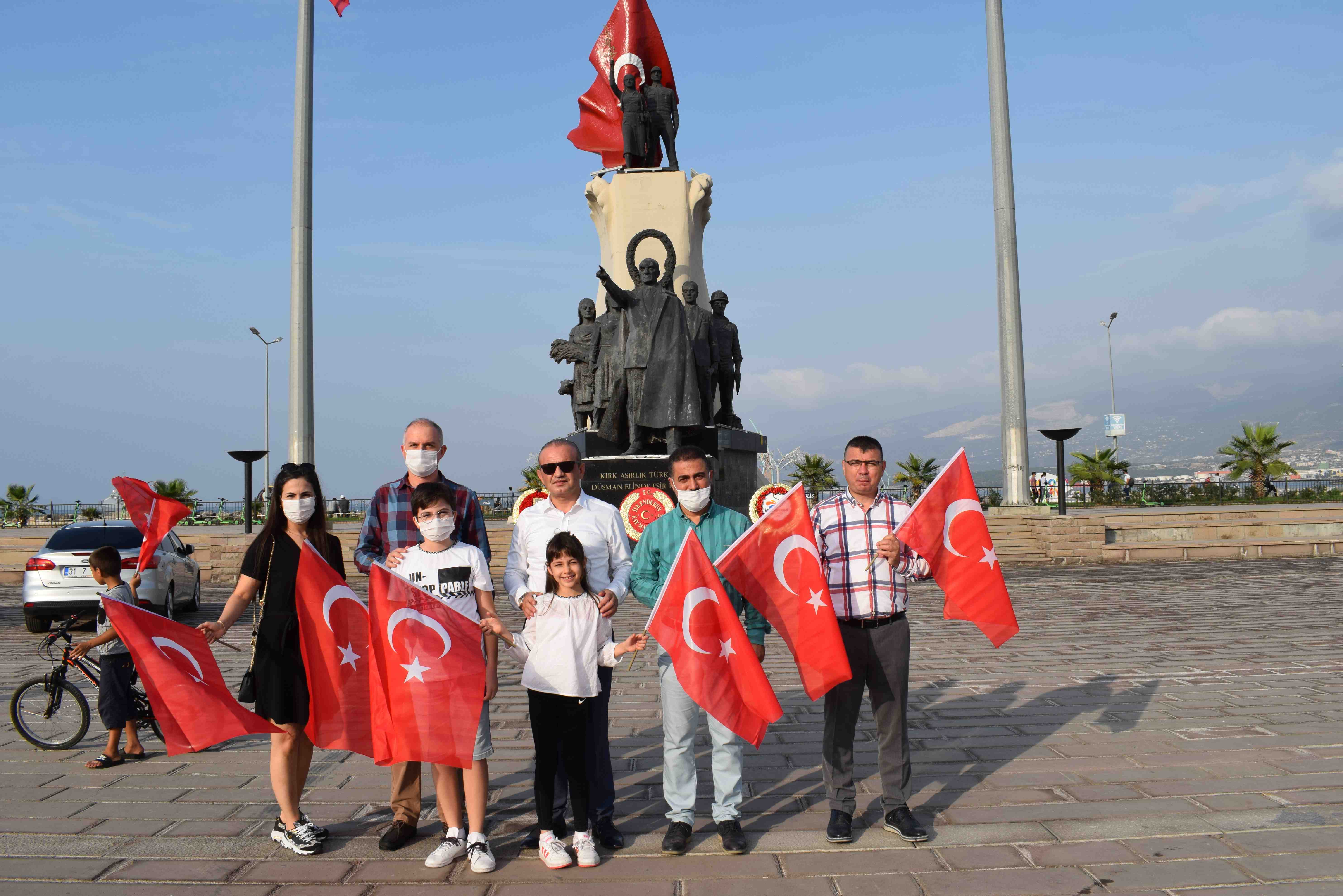 crop_8811b383-932e-4934-a67a-0194bf651bb6.jpg