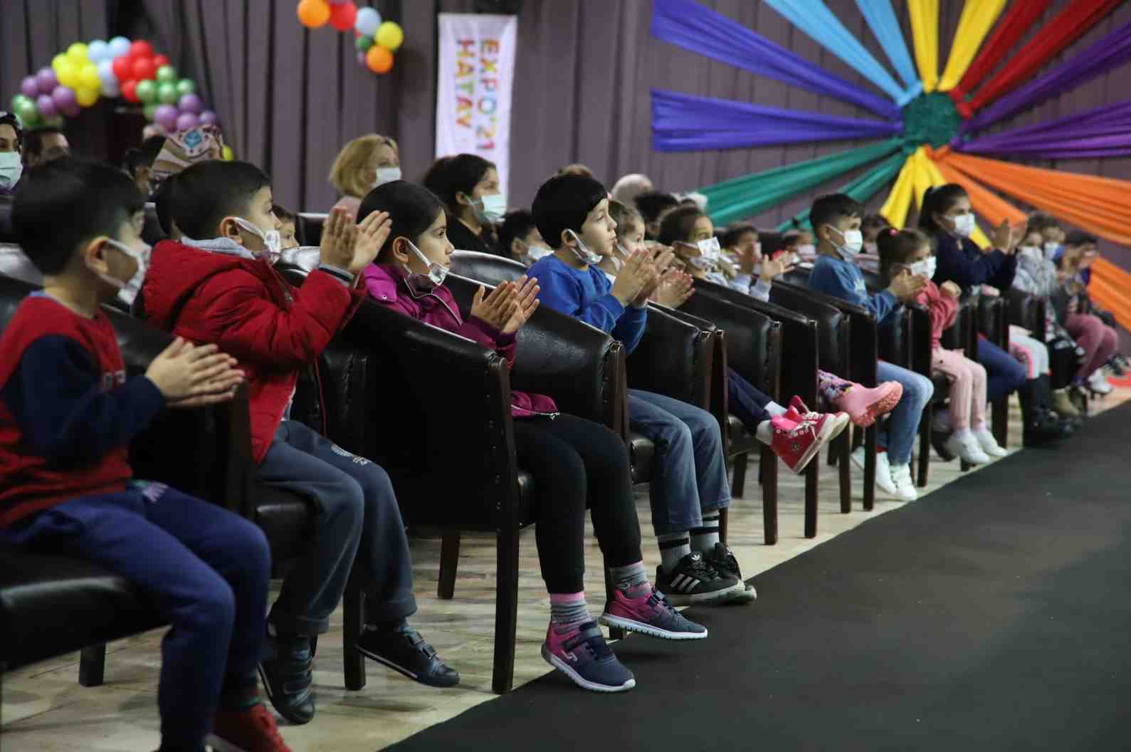 crop_a9bbee02-54cd-4086-9f07-2f7092be1993.jpeg