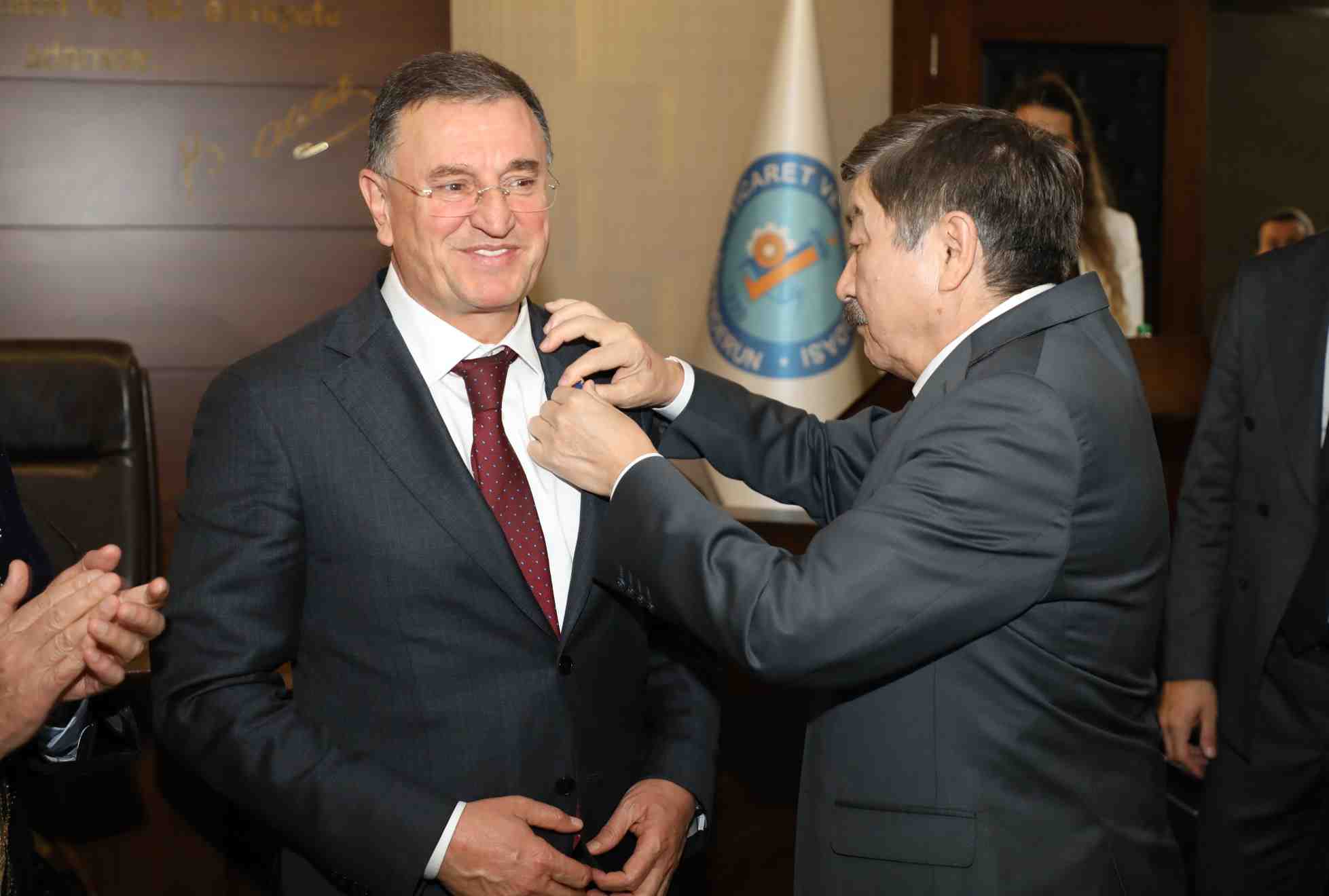 crop_bd2928fd-4c08-48f0-b619-e2a1434cc20c.jpg
