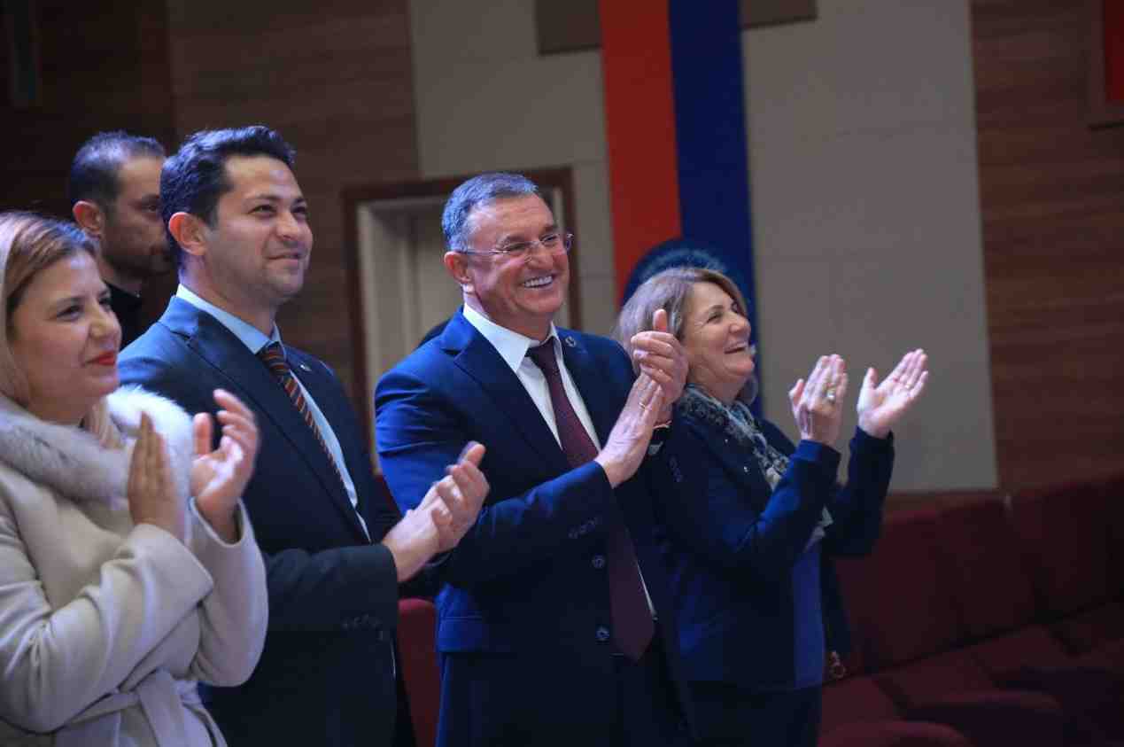 crop_ea494b59-a4d6-4eed-80ba-5dd99af1bd25.jpg