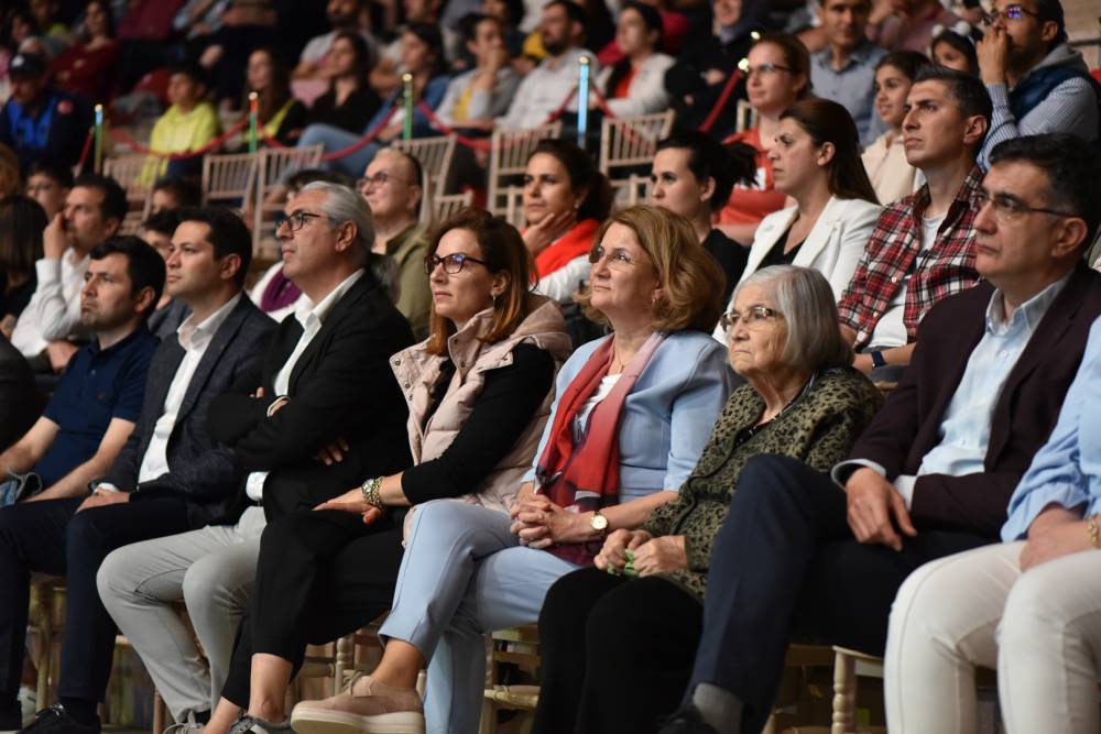 qCH9eDWJtRetEkuirKW3.jpg